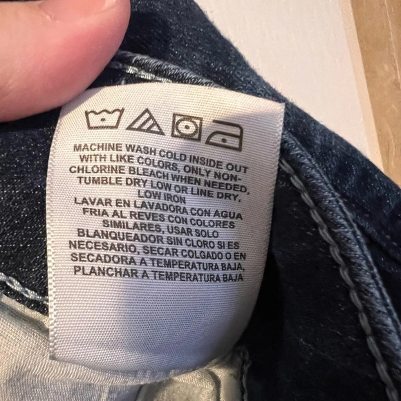 Riders by Lee mid rise short 16m. EUC. - Picture 5 of 5